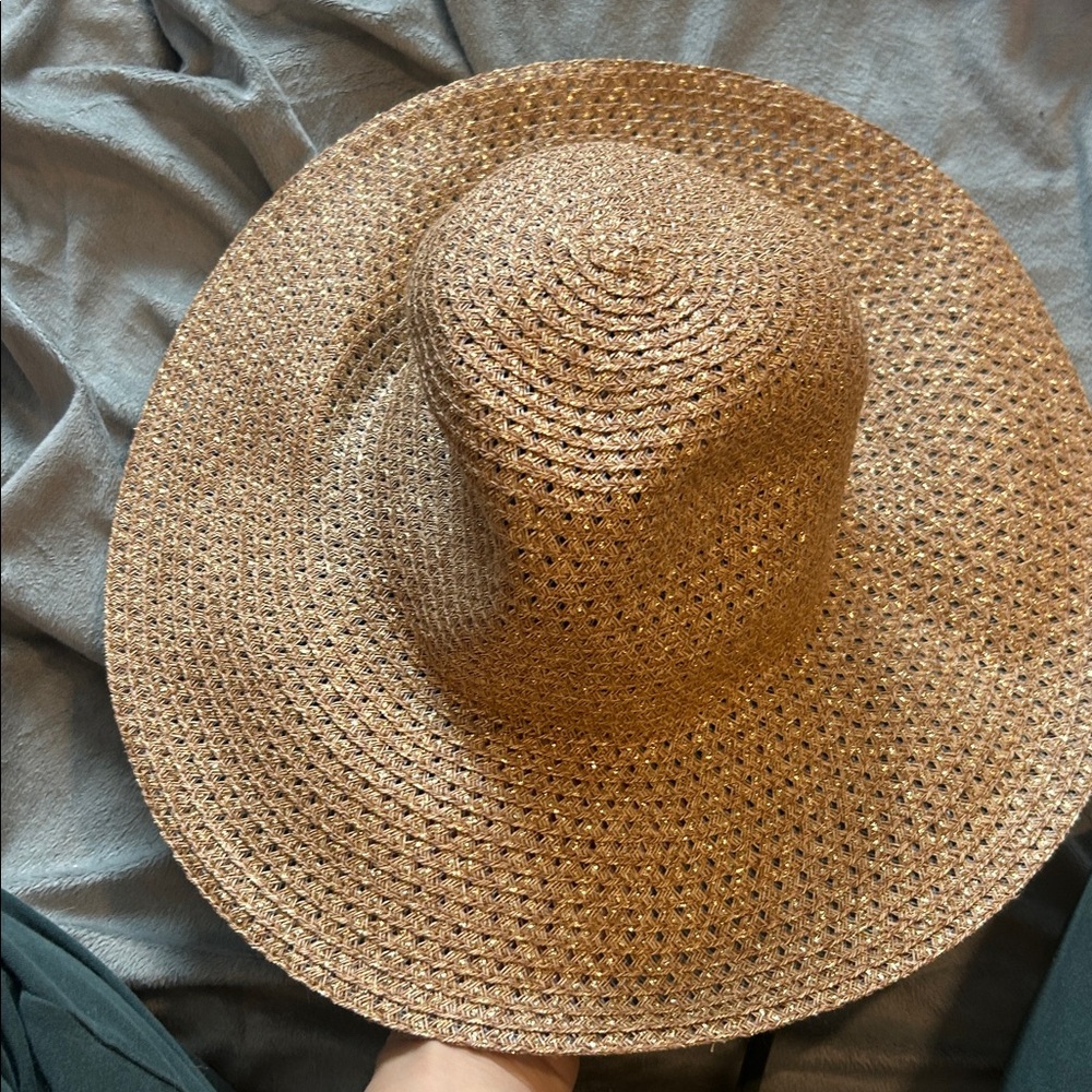 NWT  Eugenia Kim Emmanuelle camel gold hat - Picture 6 of 7